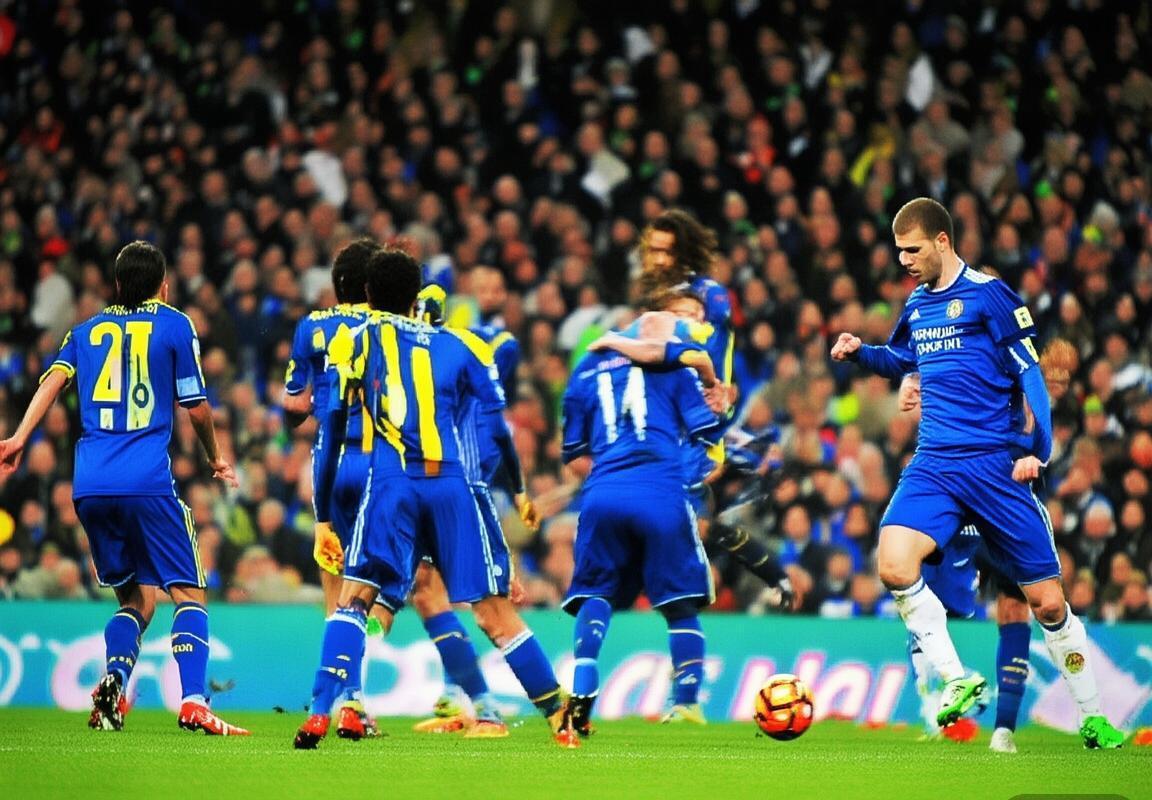 2012欧冠决赛：切尔西逆转拜仁首夺欧洲冠军联赛奖杯(图4)