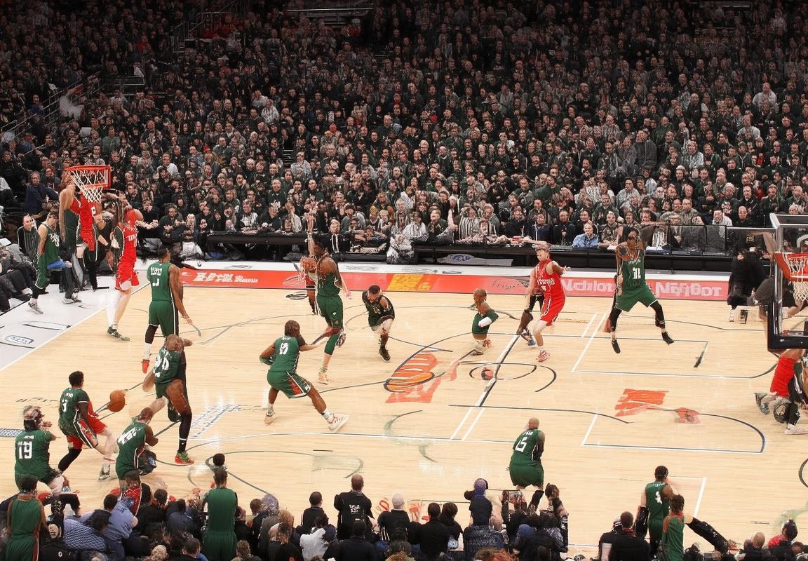 2016年雄鹿对尼克斯经典对决：罚球与篮板决定胜负(图1)